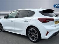 Used Ford Focus ST-Line X 125 HP (91 kW) 2024 White Hatchback