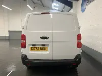 Used Citroën Dispatch 100 HP (73 kW) 2023 White MPV
