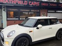 Used Mini Cooper D Hatch 2014 White Hatchback