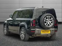 Usado Land Rover Defender SE Dynamic 397 HP (291 kW) 2023 Preto SUV