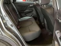 Begagnad Honda Civic SE Plus 100 HK (73 kW) 2015 Grå Halvkombi