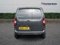 Używany Citroën Berlingo Start 100 KM (73 kW) 2023 Szary Minivan