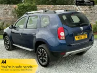 Usado Dacia Duster Lauréate 110 HP (80 kW) 2017 Azul SUV