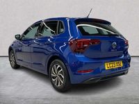 Used VW Polo Life 95 HP (69 kW) 2023 Blue Hatchback