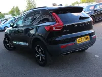 Begagnad Volvo XC40 R-Design 150 HK (110 kW) 2018 Svart SUV