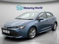Used Toyota Corolla 122 HP (89 kW) 2020 Blue Hatchback