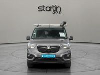 Usado Vauxhall Combo Sportive 98 kW (134 CV) 2022 Gris Monovolumen