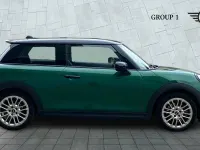 Used Mini Cooper S Hatch 201 HP (147 kW) 2024 Green Hatchback