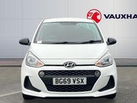 Used Hyundai i10 67 HP (49 kW) 2019 White Hatchback