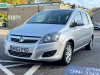 Used Vauxhall Zafira Design Edition 110 HP (80 kW) 2012 Silver MPV
