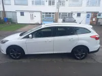 Gebraucht Ford Focus Zetec 115 PS (84 kW) 2014 Weiß Kombi