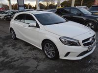Begagnad Mercedes A180 Sport Edition 2018 Vit Halvkombi