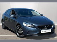 Used Volvo V40 Momentum 120 HP (88 kW) 2017 Blue Hatchback