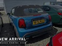Usado Mini Cooper Cabriolet Exclusive 134 HP (98 kW) 2022 Azul Cabrios