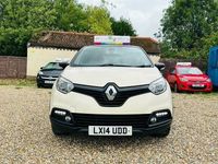Used Renault Captur Dynamique 90 HP (66 kW) 2014 Cream/black SUV