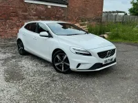 Used Volvo V40 R-Design 190 HP (139 kW) 2017 White Hatchback