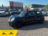 Usado Mini ONE 2016 Negro Utilitario