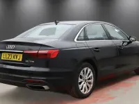 Begagnad Audi A4 Advanced 150 HK (110 kW) 2023 Svart Sedan