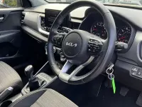 Used Kia Stonic 101 HP (74 kW) 2024 Yellow SUV