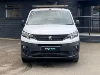 Usado Peugeot Partner Premium 131 HP (96 kW) 2021 Branco Monovolume