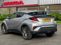 Usado Toyota C-HR 2023 Prateado SUV