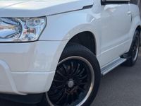 Used Suzuki Grand Vitara SZ4 106 HP (77 kW) 2012 White SUV