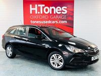 Used Vauxhall Astra Design Edition 136 HP (100 kW) 2017 Black Estate