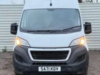 Käytetty Peugeot Boxer 140 HP (102 kW) 2022 Van