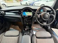 Usado Mini Cooper SE Hatch 133 kW (181 CV) 2022 Negro Utilitario