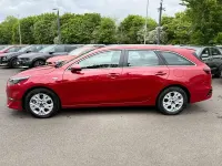 Używany Kia Ceed 138 KM (101 kW) 2025 Czerwony Hatchback