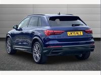 Usado Audi Q3 Black Edition 150 HP (110 kW) 2025 Azul SUV