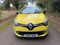 Used Renault Clio IV Dynamique 75 HP (55 kW) 2013 Yellow Hatchback