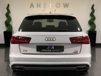 Begagnad Audi A6 S-Line 2016 Vit Kombi