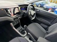Used VW Polo Life 95 HP (69 kW) 2024 Blue Hatchback