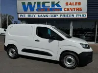 Used Citroën Berlingo 75 HP (55 kW) 2020 White MPV