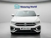 Usado VW T-Roc R-line 150 HP (110 kW) 2024 Cinzento SUV