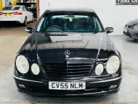 Usado Mercedes E280 2005 Negro Berlina