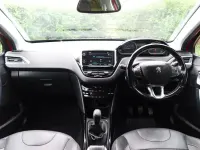 Used Peugeot 2008 Allure 82 HP (60 kW) 2018 Red SUV