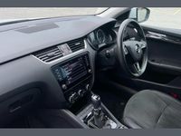 Used Skoda Octavia SE L 150 HP (110 kW) 2020 White Estate