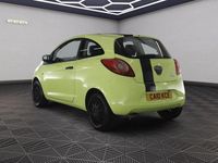 Usado Ford Ka Studio 69 HP (50 kW) 2010 Verde Citadino