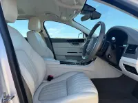 Used Jaguar XF Sportbrake Portfolio 240 HP (176 kW) 2019 Silver Estate