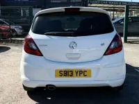 Usado Vauxhall Corsa Edition 85 HP (62 kW) 2013 Branco Citadino