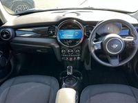 Begagnad Mini Cooper Classic 134 HK (98 kW) 2023 Silver Halvkombi