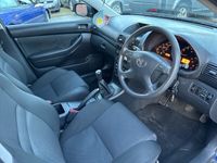 used Toyota Avensis s 1.8 T3-S VVT-I 5d 127 BHP Hatchback
