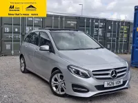 Usado Mercedes B200 Premium Plus 156 HP (114 kW) 2015 Prateado Monovolume