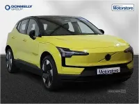 Usado Volvo EX30 Performance 314 kW (428 CV) 2024 Amarillo SUV