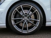 Used VW Golf VII R 2016 White Hatchback