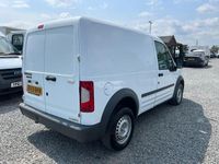 Used Ford Transit Connect 75 HP (55 kW) 2010 White MPV