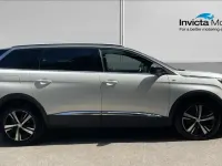 Used Peugeot 5008 GTi 181 HP (133 kW) 2021 White SUV