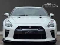 Used Nissan GT-R Recaro 570 HP (419 kW) 2018 White Coupe